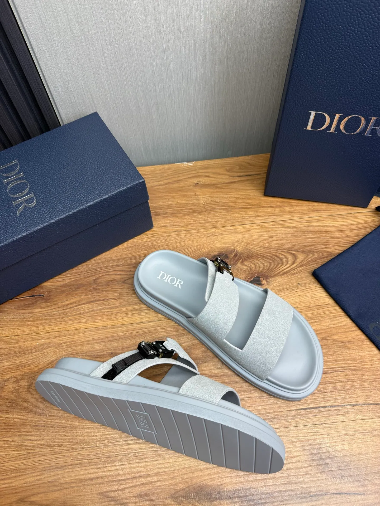 Men's shoes 300💰 Dior. Men's slippers🩴 Official website 1:1 production 38-45 size 45 46 🉑️Customized original material shipped✅